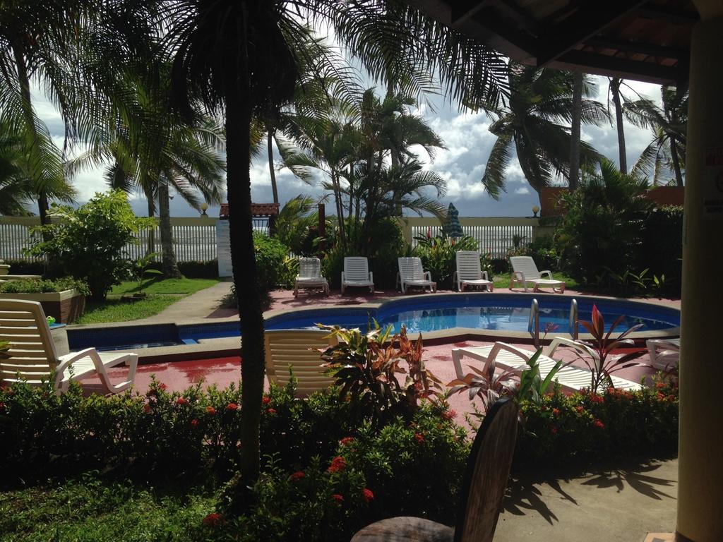Hotel Mango Mar Jaco Exterior photo