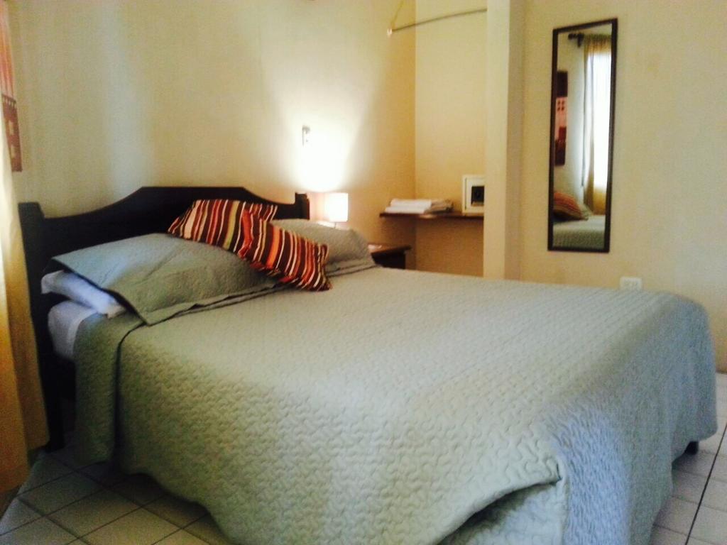 Hotel Mango Mar Jaco Room photo