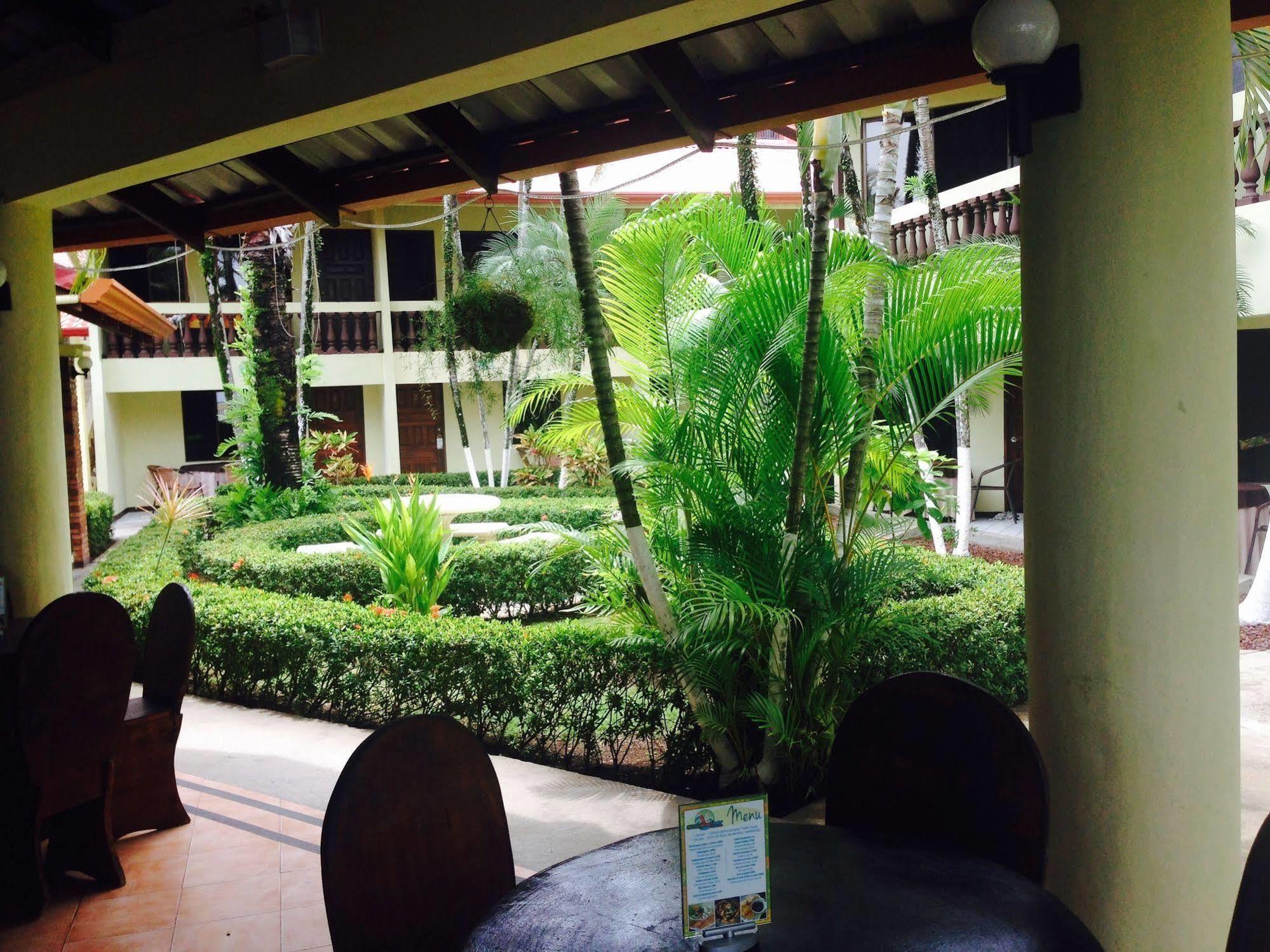 Hotel Mango Mar Jaco Exterior photo